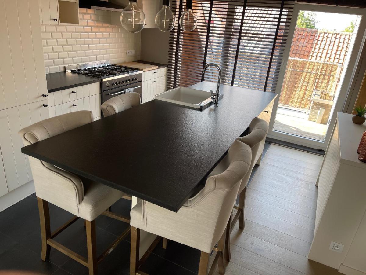 -Ayana Suite- 2 Bedroom Suite With Garage Knokke Bagian luar foto